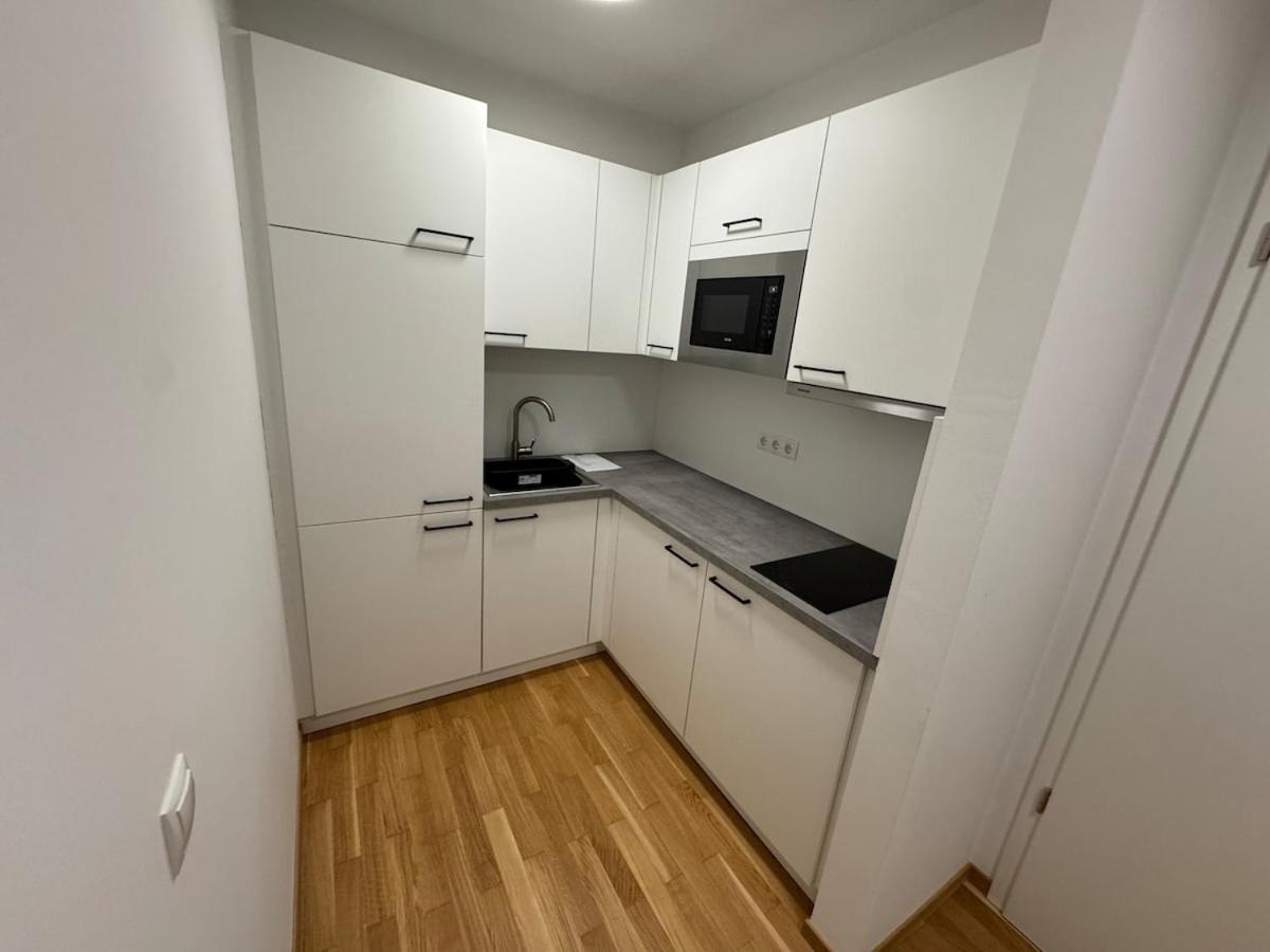 Innsbrucker Platz 1 Apartamento *